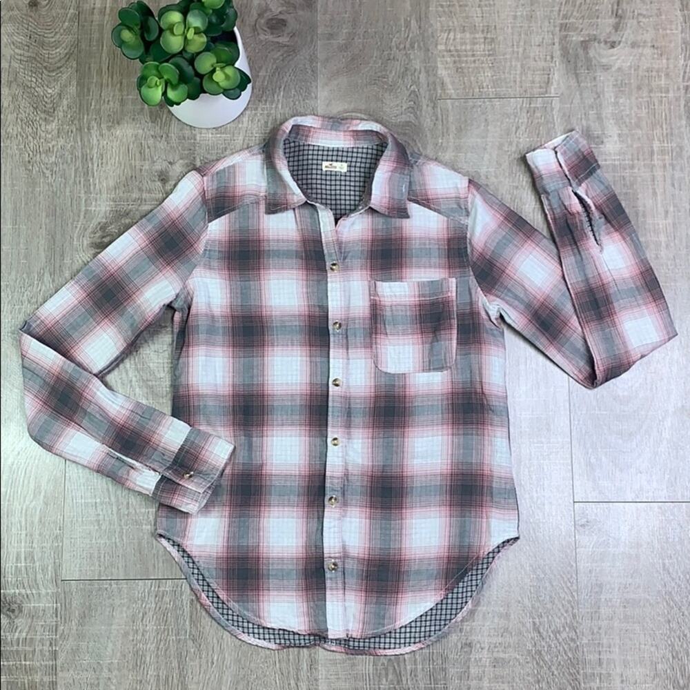 HOLLISTER Women's Plaid Button Down Long Sleeve Shirt